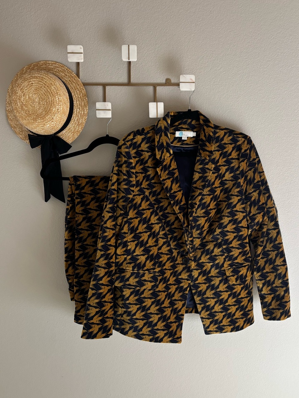 Boden Velvet Textured Pant Suit Set Blazer and Pants 14 Bird Sparrow Print